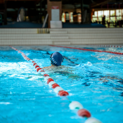 PISCINE EN ACCES LIBRE